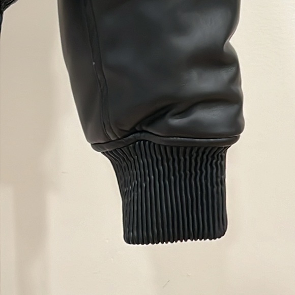 GOOD AMERICAN FAUX LEATHER BOMBER JACKET - Picture 10 of 14